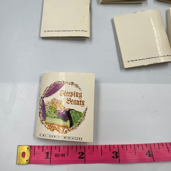 Vintage Set Treasure Box Of 8 Mini Books Hawling Publishing Co. Peoria IL 1962 - Picture 5 of 10